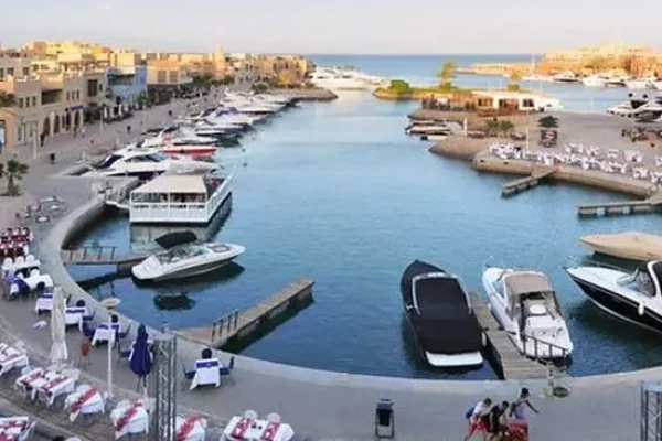 Marina-Abu-Tig-moorings-for-rent-550x600